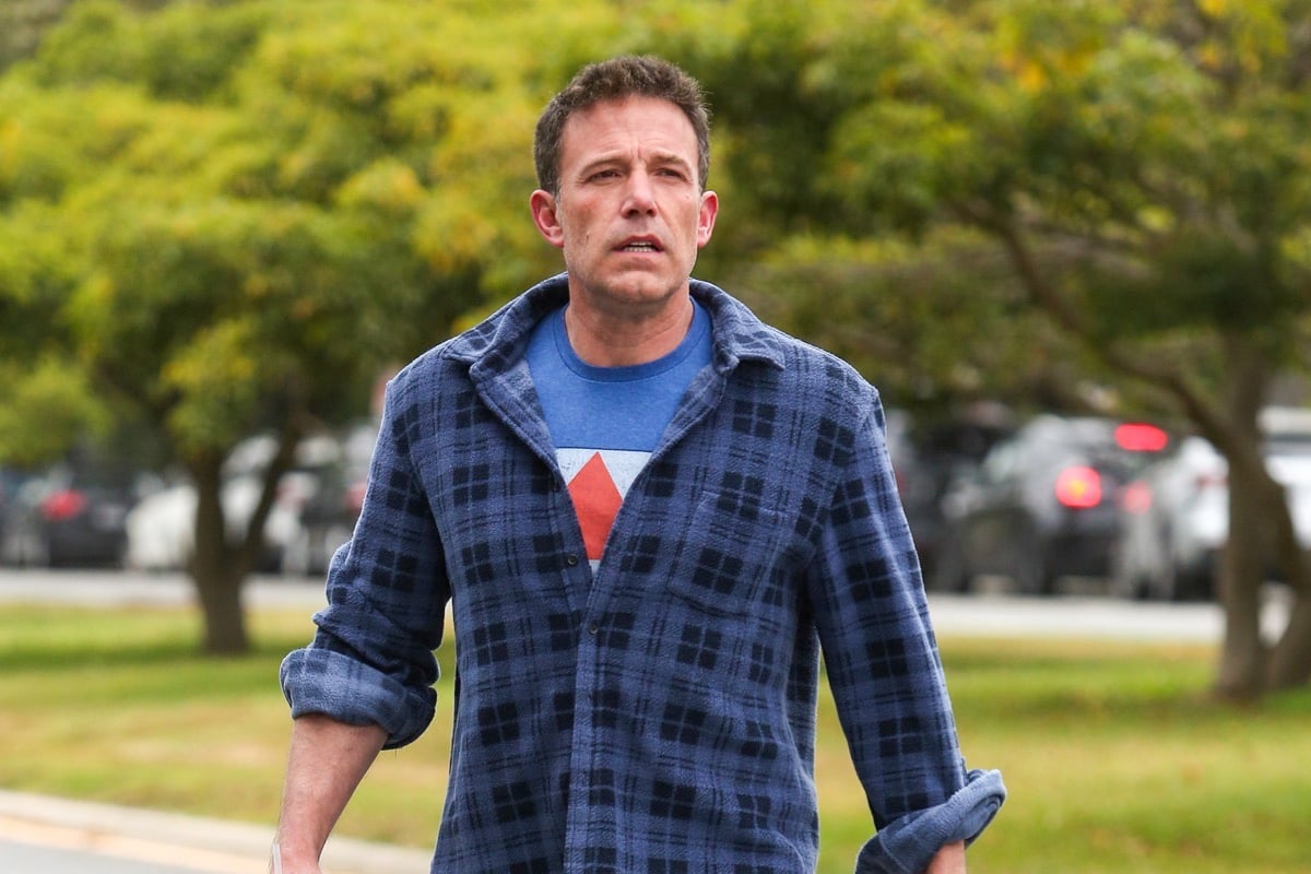 Ben Affleck captado en un hotel con otra mujer tras confirmarse su divorcio con Jennifer Lopez, según revista de Estados Unidos