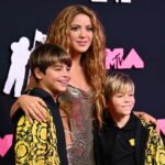 Shakira se niega a comprarle teléfonos moviles a sus hijos