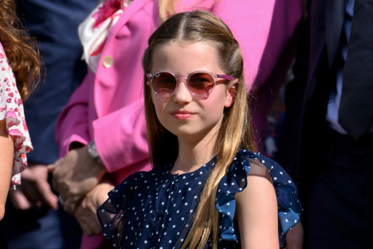 La reverencia real de la princesa Charlotte se vuelve viral en las redes sociales