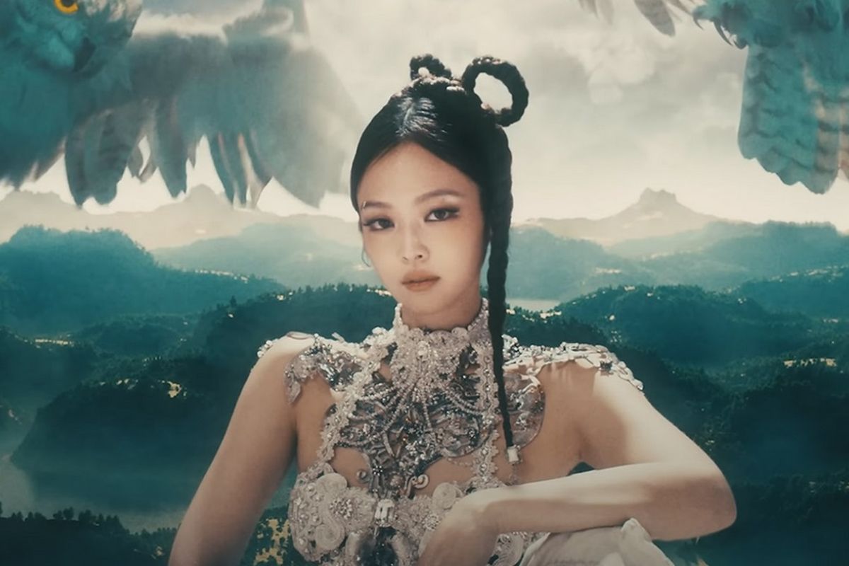 Jennie de BLACKPINK estrena el video musical de 'Love Hangover' Jennie de BLACKPINK estrena el video musical de 'Love Hangover'