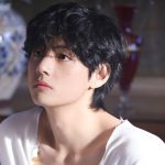 V de BTS actualiza a sus fans con nuevas y adorables fotos desde el servicio militar