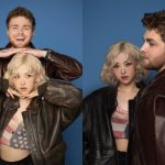 Alex Warren y Rosé posan para las fotos de su nueva colaboración