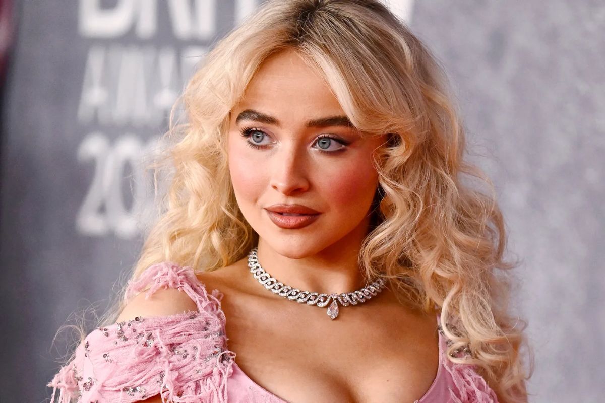 Sabrina Carpenter presenta un nuevo adelanto del video musical de 'Tears'