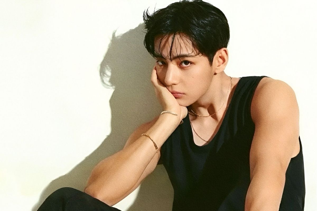 V de BTS deleita con su encanto atractivo en nuevas fotografías para Compose Coffee