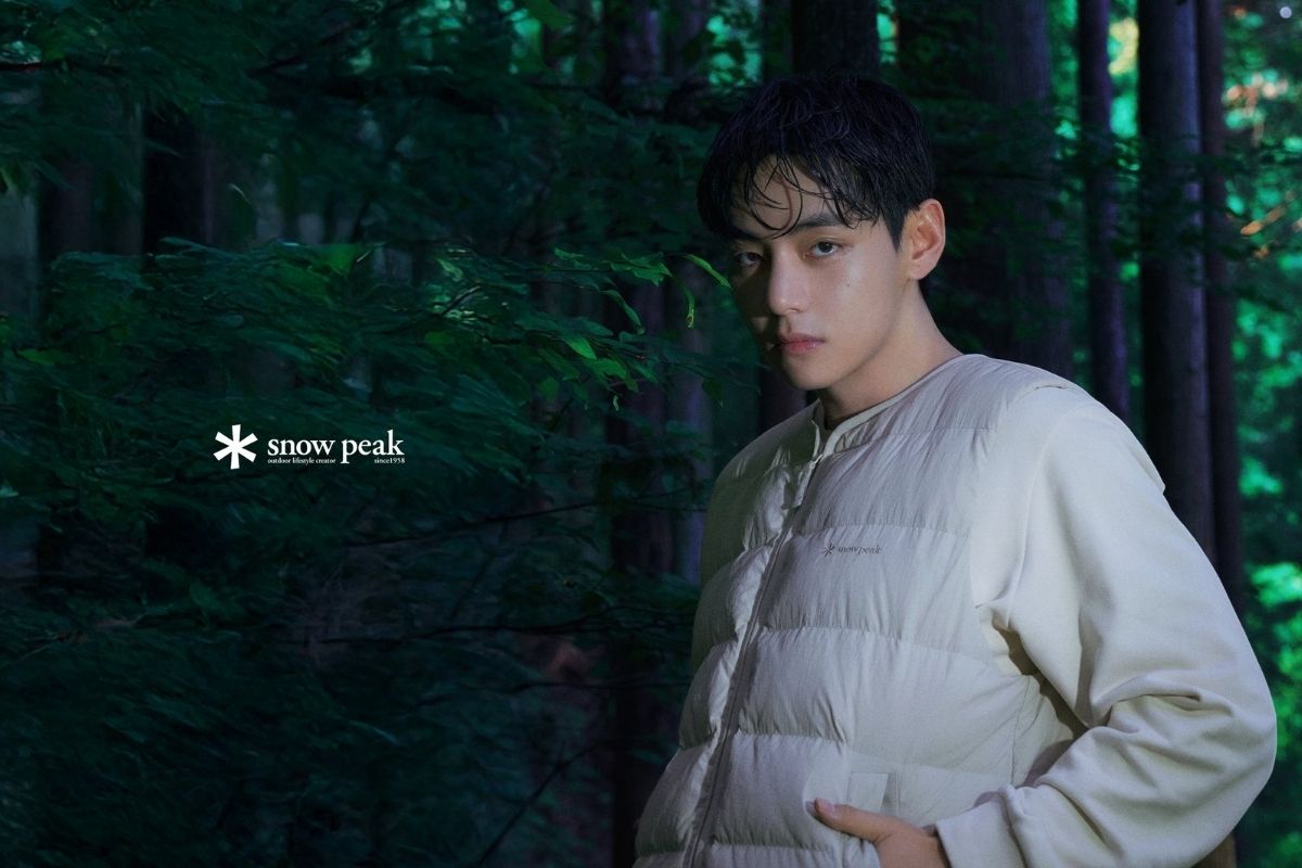 V de BTS encanta con nuevas fotografías de ensueño para Snow Peak