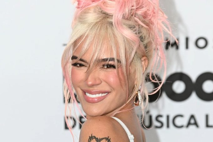 ¿Karol G realmente se cortó el cabello? Estas son las imágenes virales que circulan en redes