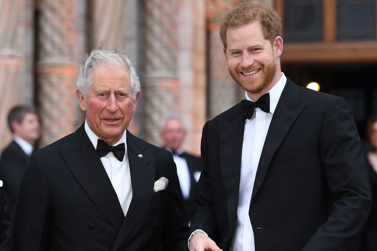 El círculo íntimo del rey Carlos III habría confirmado una reunión privada con el príncipe Harry