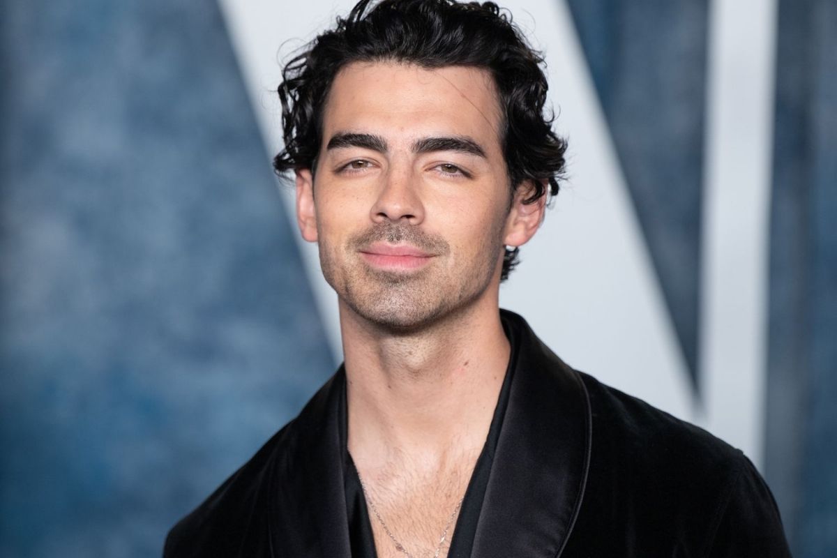 Joe Jonas es acusado de consumir estupefacientes en pleno concierto de los Jonas Brothers