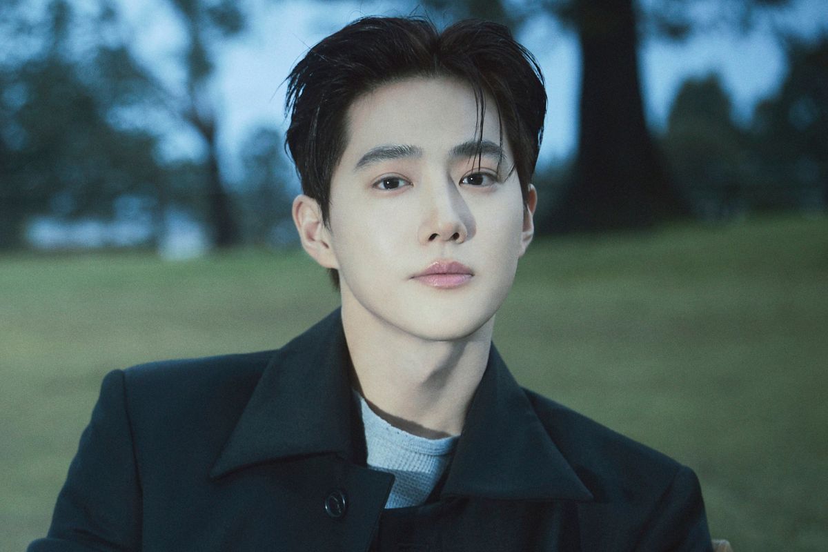 Suho de EXO sorprende a sus fans con una atrevida foto sin camisa