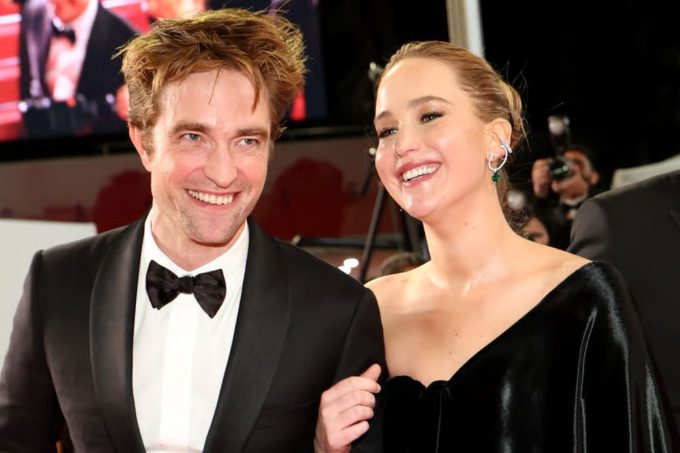 Jennifer Lawrence confiesa que Robert Pattinson comió de la basura