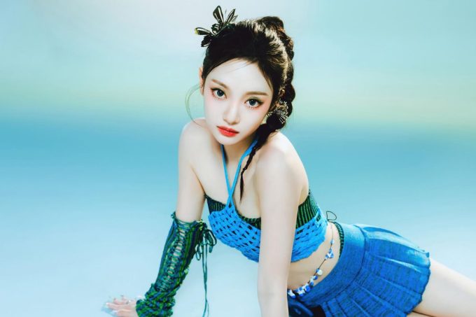 Ningning de aespa muestra su belleza clásica en nuevas fotos para Harper's Bazaar Korea