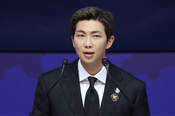 RM de BTS hace una mención especial a ARMY en la Cumbre de Directores Ejecutivos de APEC