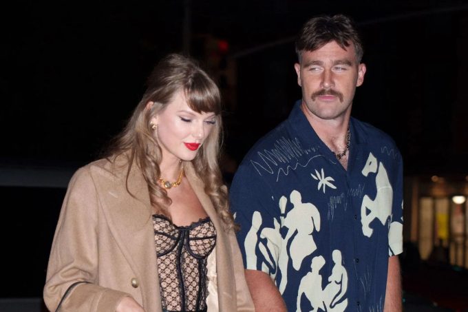 Travis Kelce reacciona a una canción de Taylor Swift sobre él