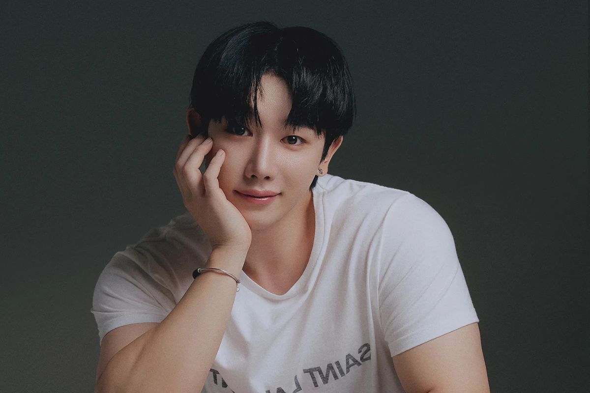 Wonho presume su estilo más cool en el video musical de 'If You Wanna'