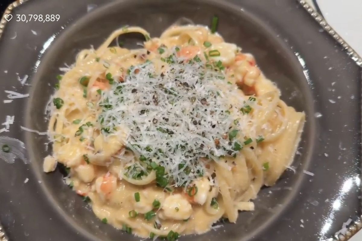 Jungkook de BTS provoca a los fans con una nueva receta de pastas en un reciente live