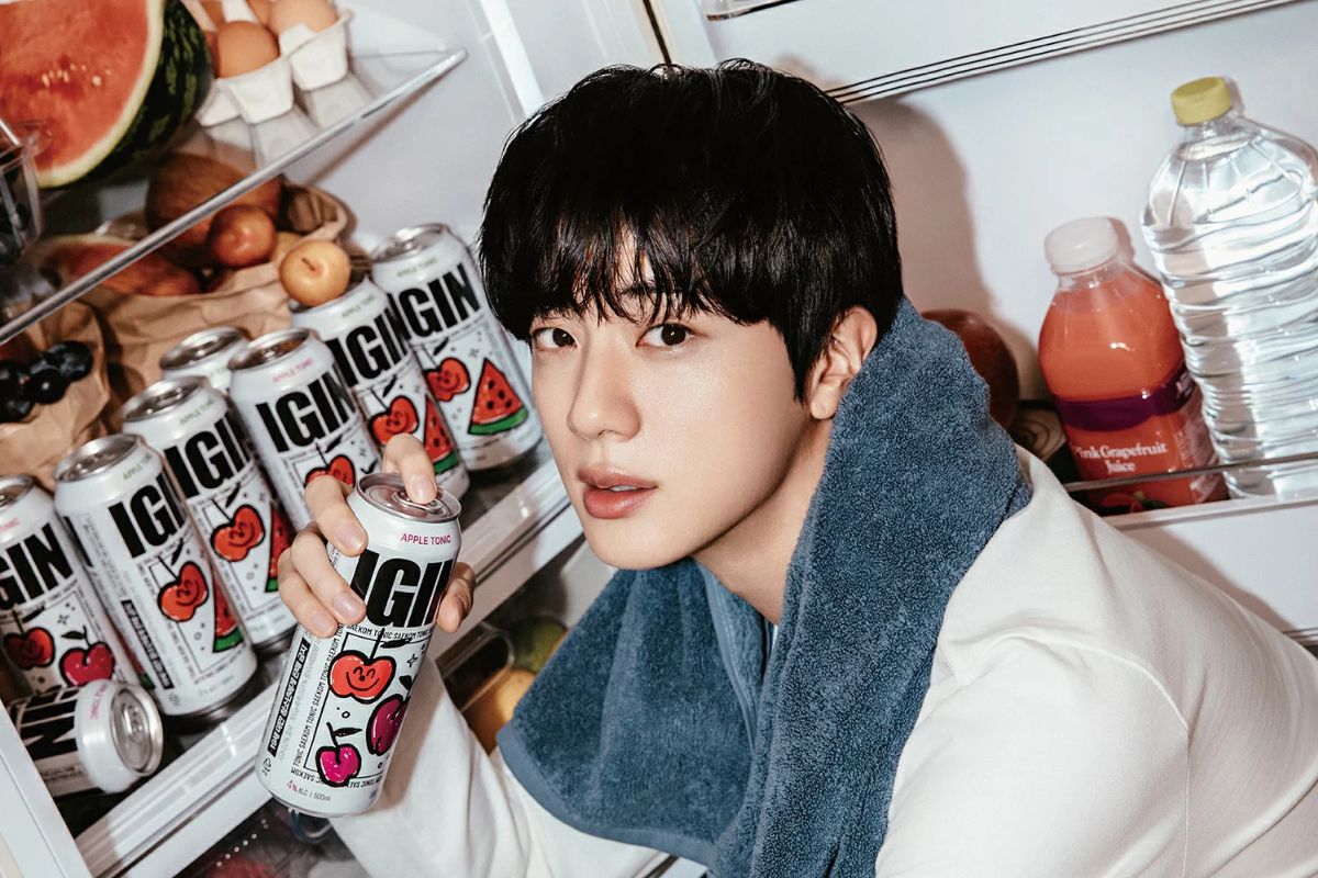Jin de BTS demuestra su lado más tierno en una nueva foto para IGIN