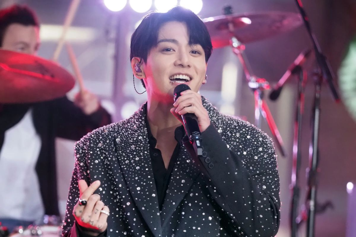 Jungkook de BTS regresa con una transmisión en vivo luciendo adorable con gafas (1)