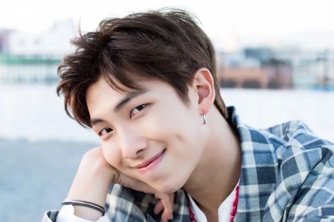 RM de BTS publica una hilarante actualización sobre "novios"