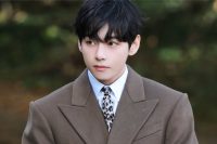 V de BTS envía un mensaje de aliento a los estudiantes antes del CSAT