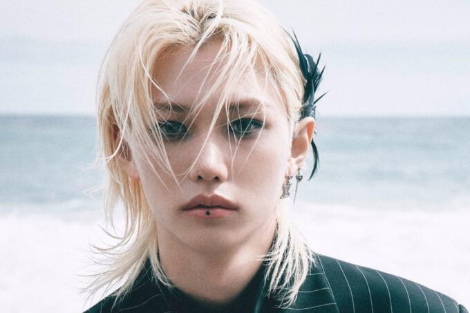 Felix de Stray Kids interpreta 'Unfair' en el evento de Naver x Spotify