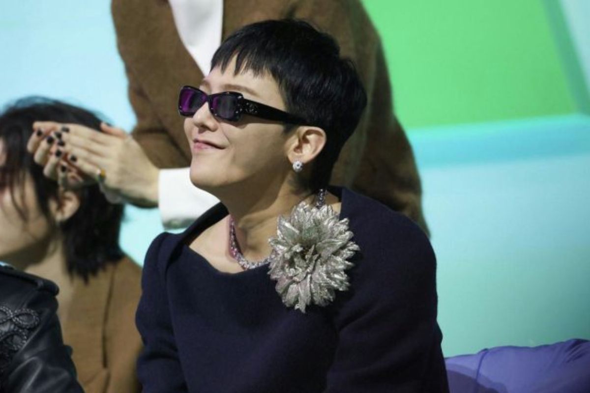 Fans comparan a G-Dragon con Kriss Jenner tras su aparición en los MMA 2025