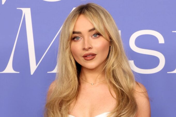 Sabrina Carpenter critica a la Casa Blanca por usar su música para un video de ICE