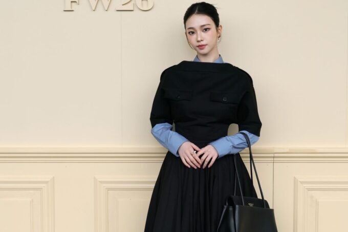 Karina de aespa encanta con su radiante carisma en un photoshoot para Esquire