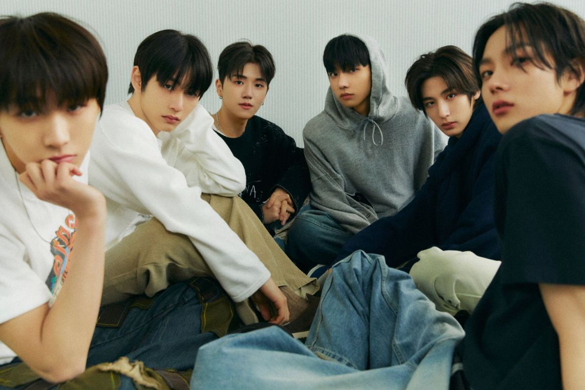 BOYNEXTDOOR lanza su primer álbum de gira en vivo 'KNOCK ON Vol.1'