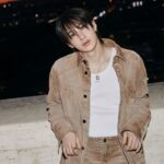 Bang Chan de Stray Kids impacta con nuevas imágenes de su musculosa espalda