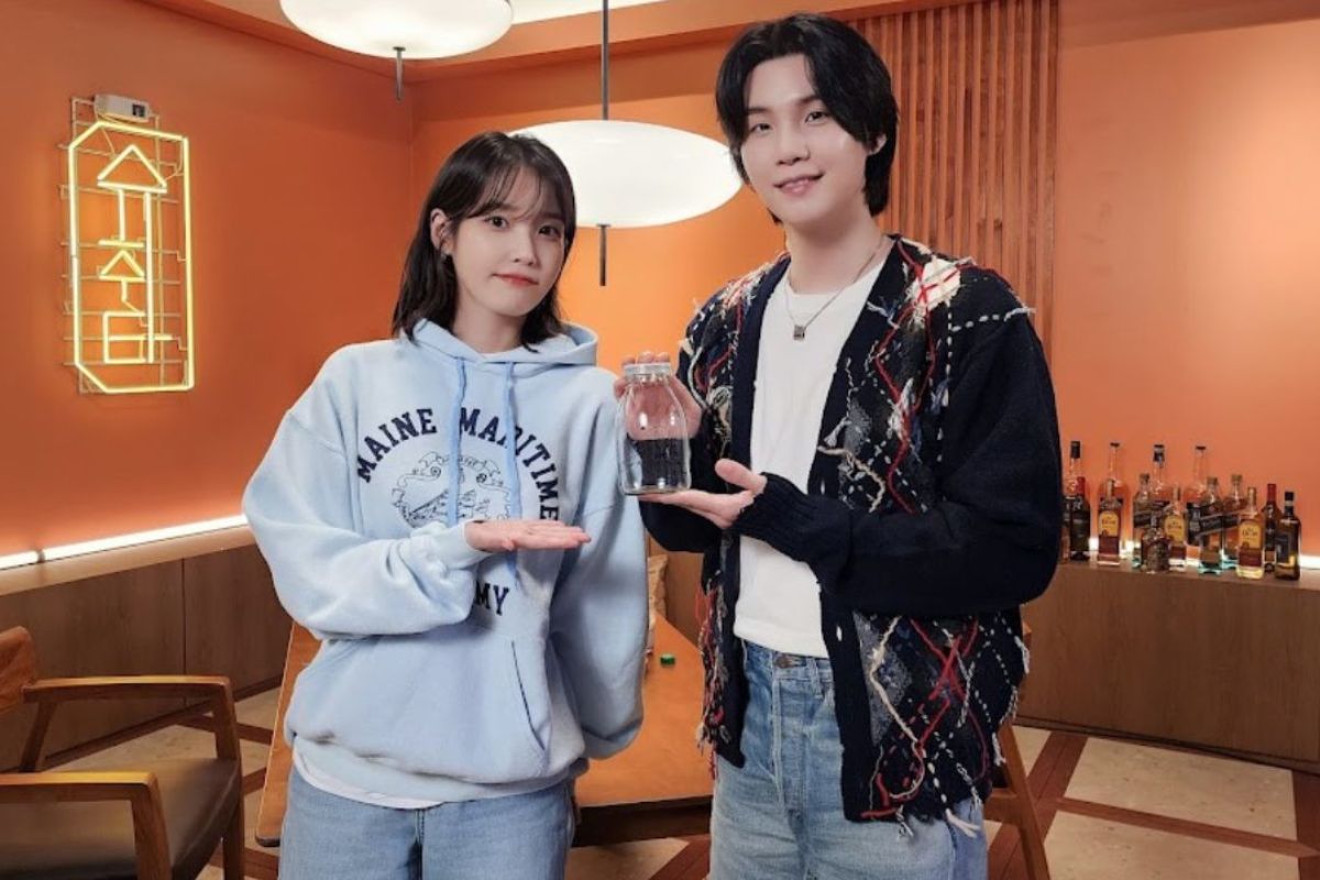 Se rumorea que IU y Suga de BTS están trabajando en una nueva colaboración Se rumorea que IU y Suga de BTS están trabajando en una nueva colaboración