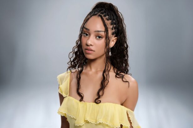 Manon de KATSEYE aparentemente desmintió el comunicado de HYBE sobre su hiatus por problemas de salud