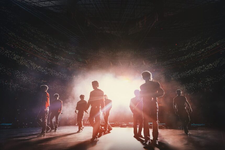 Stray Kids alcanza el #1 en la taquilla de Estados Unidos con su nueva película "The dominATE Experience"