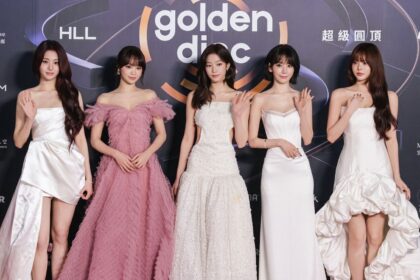 Las chicas de LE SSERAFIM viven incómodo momento con un fan acosador