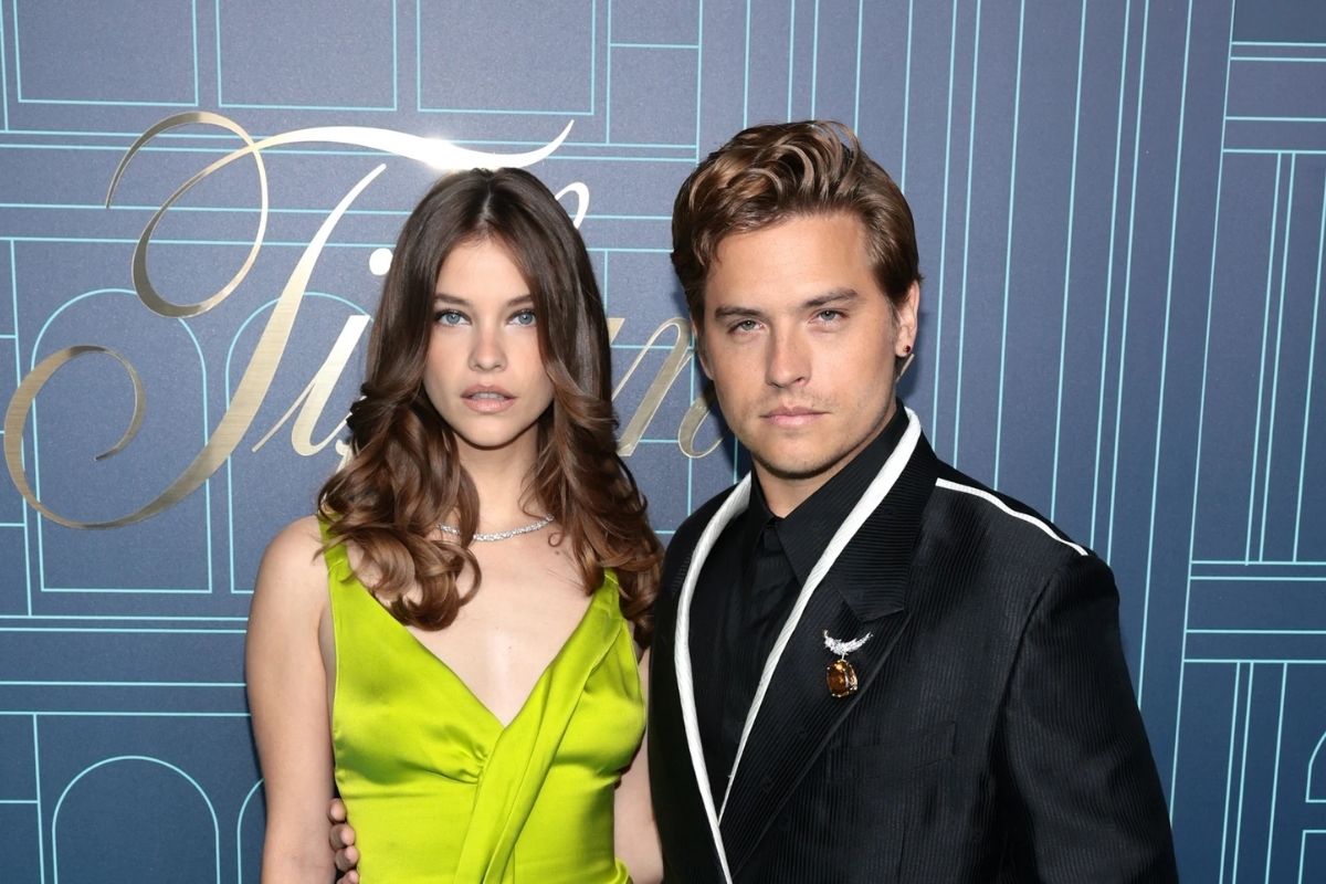 Dylan Sprouse confronta y retiene a un intruso en su casa de Los Ángeles