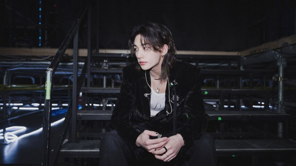 Hyunjin de Stray Kids explica sus problemas de visión en un nuevo live