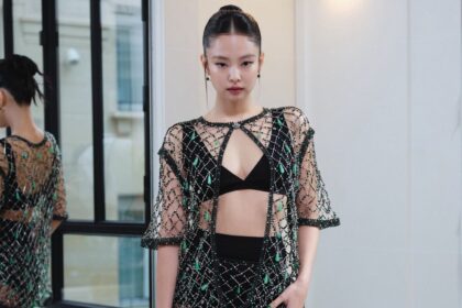 Jennie de BLACKPINK luce un estilo elegante y glamuroso en el evento de lanzamiento de Jacquemus x Veuve Clicquot
