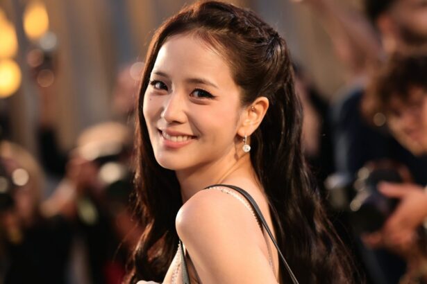 Jisoo de BLACKPINK cautiva a todos con su encanto en el 'Dior Cruise Show' en Estados Unidos