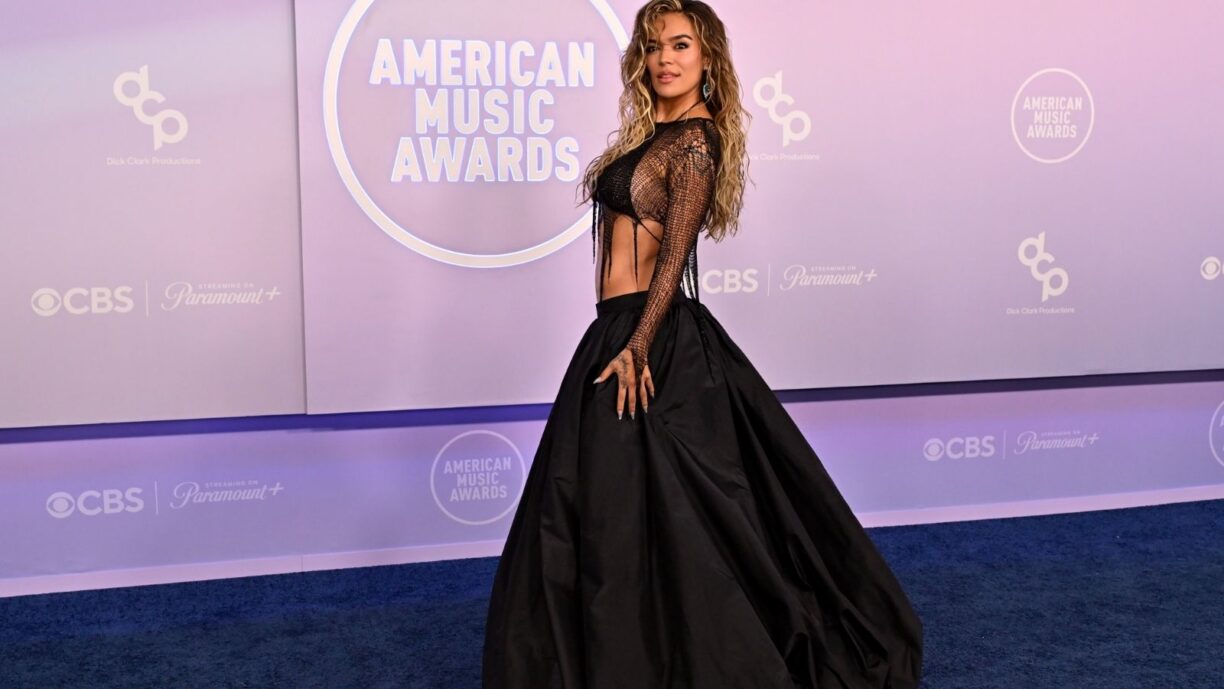 Karol G es reconocida con el Premio Internacional a la Excelencia Artística en los AMAs 2026 Karol G es reconocida con el Premio Internacional a la Excelencia Artística en los AMAs 2026