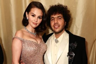 Selena Gomez vende su casa de Los Ángeles un año después de comprarla con Benny Blanco