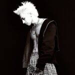 Taeyang de Big Bang lanza el adelanto del video musical de 'LIVE FAST DIE SLOW'