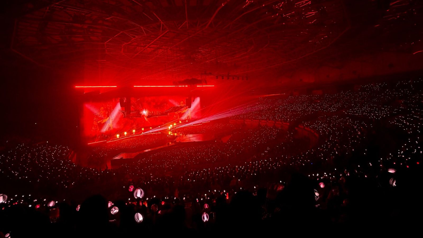ENHYPEN inicia nueva era como grupo de 6 con su tour ‘Blood Saga’