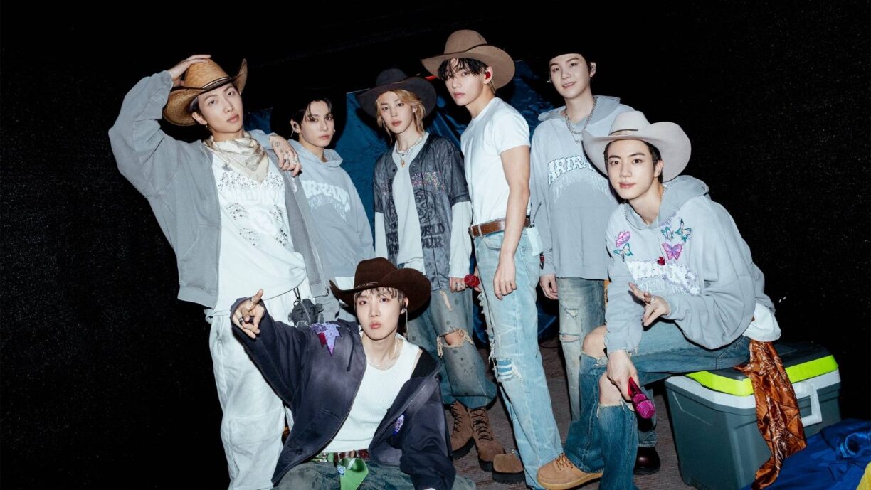 BTS inicia la celebración de su 13 aniversario Festa con unas adorables fotos familiares en grupo