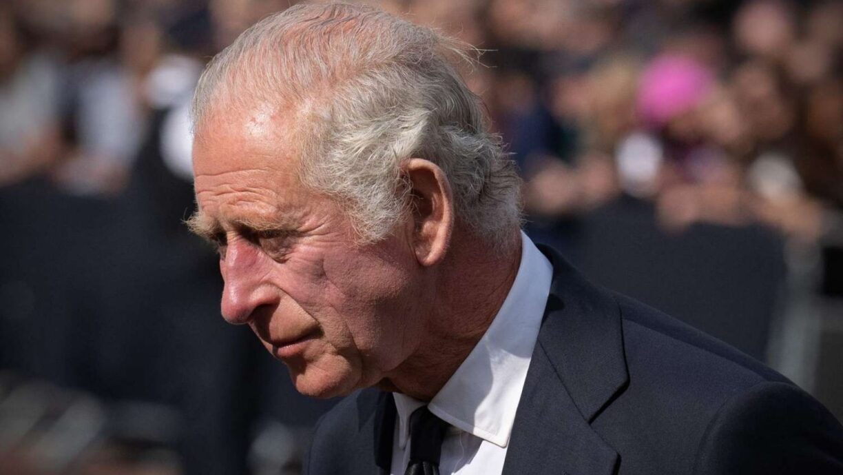 El rey Carlos III revela su rutina de ejercicios para combatir el dolor crónico