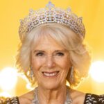 La reina Camilla Parker visita centro para personas sin hogar tras nuevas promesas del gobierno británico