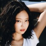 Jennie de BLACKPINK lidera las listas de música con su sencillo veraniego Less Than a Lover