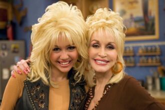 Miley Cyrus recuerda una de sus últimas conversaciones con Dolly Parton
