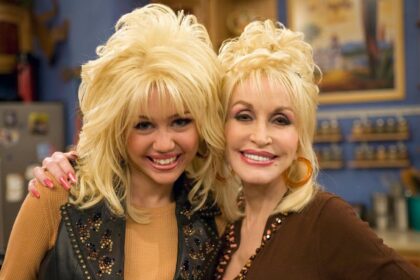 Miley Cyrus recuerda una de sus últimas conversaciones con Dolly Parton