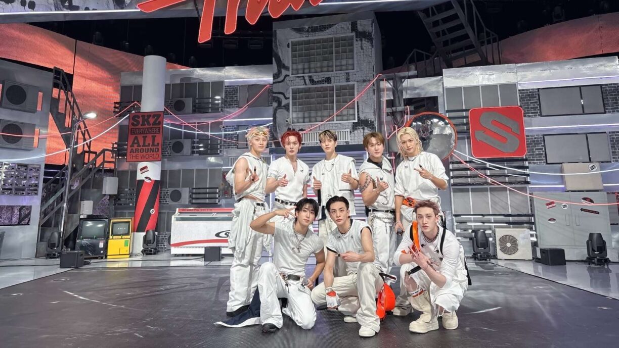 Stray Kids lanza su décimo mini álbum 'THIS & THAT' Stray Kids lanza su décimo mini álbum 'THIS & THAT'