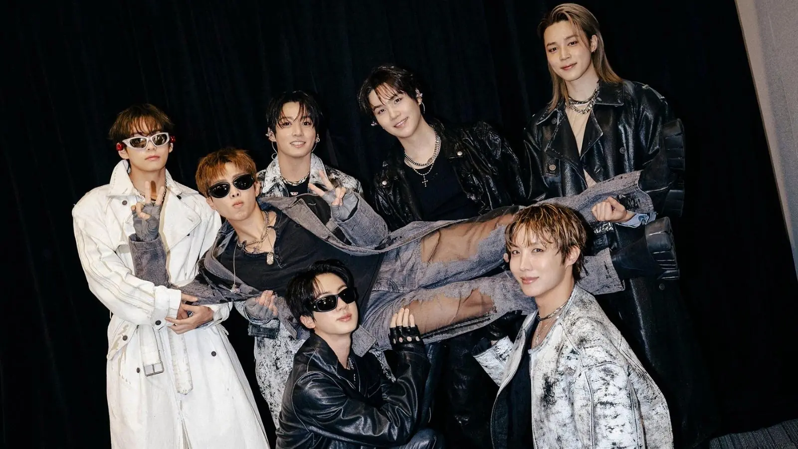 Copias de Copias de Swim de BTS generan preocupación sobre propiedad intelectual al aparecer en venta en Temu