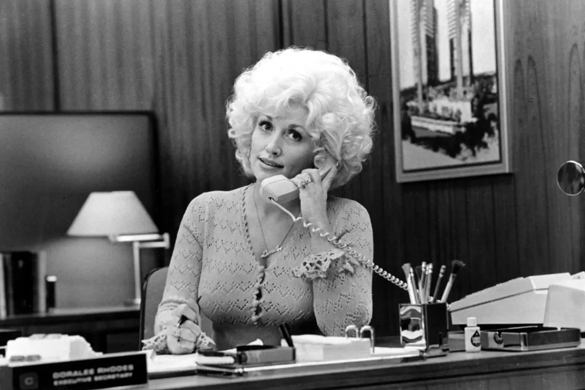 Dolly Parton logrará su primer sencillo No. 1 en el Reino Unido tras su fallecimiento Dolly Parton logrará su primer sencillo No. 1 en el Reino Unido tras su fallecimiento